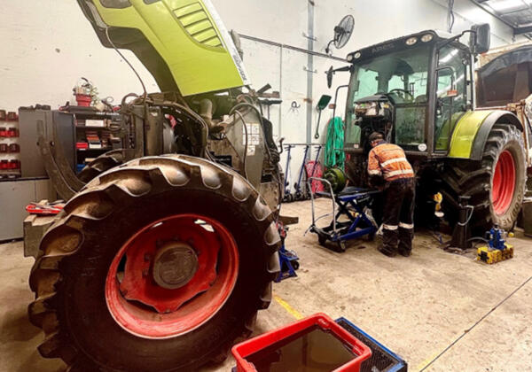 Clutch replacement on Winchelsea tractor in North Geelong mechanic workshop