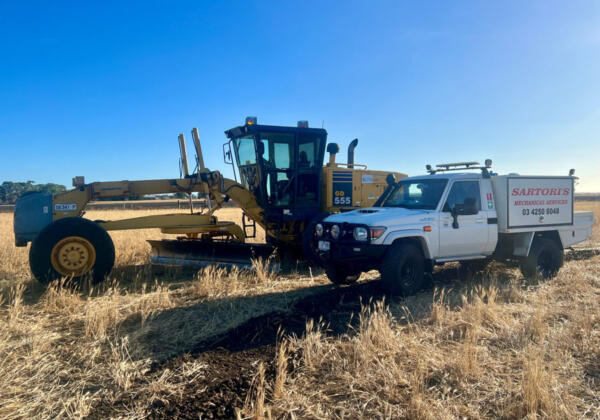 Mobile grader repair for Komatsu Grader in Cressy