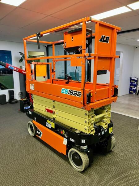 Jlg 1932 Scissor Lift At Sartoris Mechanical Services
