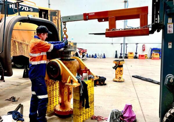 Diesel mechanic servicing Lara