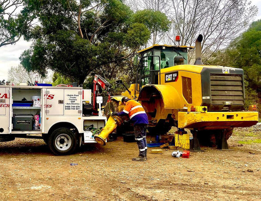 Diesel mechanics in Geelong specialising in CAT equipment